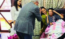 प्रधानमन्त्री देउवाद्वारा प्रचण्ड पत्नीको स्वास्थ्यलाभको कामना