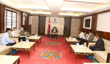 प्रधानमन्त्री देउवा र विप्लवबीच बालुवाटारमा भेटवार्ता