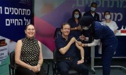 कोरोनाविरुद्धको खोप : तेस्रो डोजको नयाँ प्रयोग