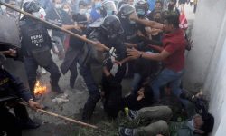 पत्रकारमाथि लाठी प्रहार गर्ने प्रहरीलाई कारबाही गर्न माग