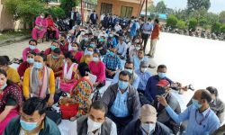 ३४ बुँदे मागसहित शिक्षकको धर्ना