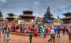 कृष्ण मन्दिरमा भक्तजनको भिड (तस्बिरसहित)