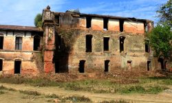 कैलालीको ऐतिहासिक गर्भा दरबार जीर्ण बन्दै