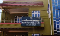 मध्यपश्चिम विश्वविद्यालयले परीक्षाको माध्यम विद्यार्थीलाई रोज्न दिने