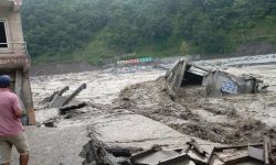 मेलम्चीको बाढीले गएराति ७ घर बगायो