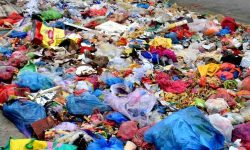 अझै उठ्न सकेन काठमाडौंका मुख्य-मुख्य चोकका फोहर