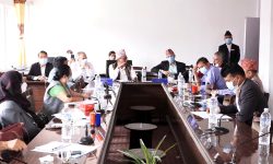 निर्यातमूलक उत्पादनशील क्षेत्रमा लगानी केन्द्रित हुने गरी मौद्रिक नीति ल्याउन पूर्वअर्थमन्त्रीहरुकाे आग्रह