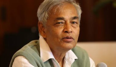 कांग्रेस नेता गिरि अस्पताल भर्ना