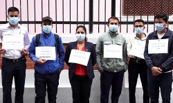 विज्ञापन बमोजिमको नतिजा प्रकाशित नगरेको भन्दै  लोकसेवा दिएका परीक्षार्थीको प्रदर्शन (तस्बिरसहित)