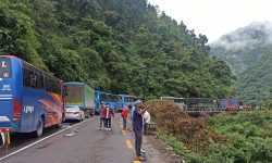 अवरुद्ध नारायणगढ–मुग्लिन सडक दुइतर्फी सञ्चालन