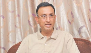 ‘कांग्रेस ज्ञानभन्दा धनमा केन्द्रित हुँदै गयाे’