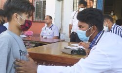 बालगृहका बालबालिकाको नि:शुल्क स्वास्थ्य परीक्षण (फाेटाे फिचर)