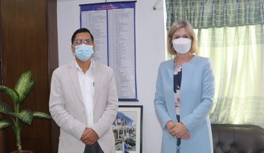 अर्थमन्त्री र बेलायती राजदूतबीच जलवायु परिवर्तनको असरबारे छलफल