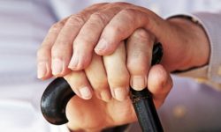 आज ज्येष्ठ नागरिक दिवस : टेलिकमले निःशुल्क सिमकार्ड बाँड्दै