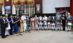 नवनियुक्त मन्त्री र राज्यमन्त्रीले लिए शपथ