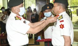 प्रधानसेनापति शर्माले प्रदान गरे रथी राणालाई दर्ज्यानी चिह्न