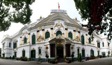 चौबीस घण्टा पनि टिकेन राष्ट्र बैंकको निर्णय