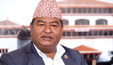 सेवा चुस्त बनाउन श्रम मन्त्री श्रेष्ठको निर्देशन
