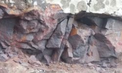 चुनढुंगाको जथाभावी उत्खननले स्थानीयवासी हैरान