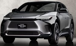 आधा घण्टामै ८० प्रतिशत चार्ज, टोयोटाको एसयूभी ईभीमा यस्ता छन् फिचर !