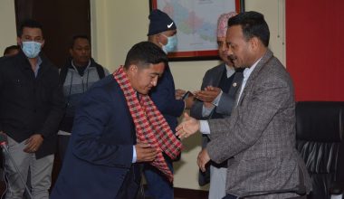 राखेप सदस्य सचिव घिसिङले लिए शपथ