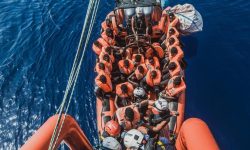 ग्रेन क्यानेरियामा डुंगा दुर्घटना, ८ आप्रवासीको मृत्यु