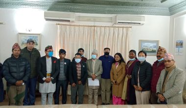 आफ्नो दलको  चुनाव चिह्न प्रयोग गर्न दिन ८ राजनीतिक दलको आग्रह