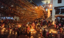 पितृका नाममा बालिएको बत्ती वाग्मतीमा सेलाइयो (फोटो फिचर)