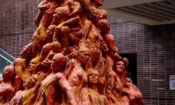 हङकङमा रहेको तिआनानमेन स्क्वायर नरसंहारको सम्झनामा स्थापित मूर्ति हटाइयो