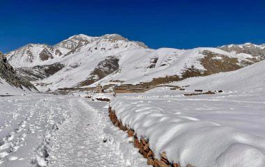 सुदूर पहाडमा हिमपात