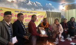 मानव अधिकार तथा शान्ति समाजद्वारा उमादेवी वादीलाई पुरस्कार प्रदान