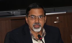 अर्थमन्त्री शर्मा भन्छन्- अर्थतन्त्र संकटमा पर्न थाल्याे भन्नु नियोजित हल्ला