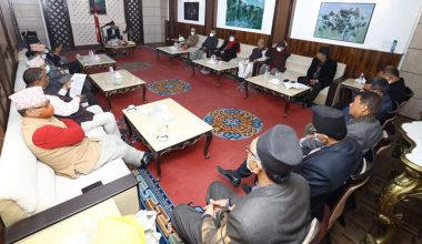 बालुवाटारमा सर्वदलीय बैठक, एमाले सहभागी भएन