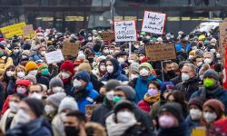 कोरोनाभाइरस महामारी नीतिविरुद्ध जर्मनीमा प्रदर्शन