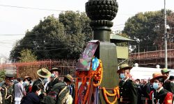 राष्ट्रपतिद्वारा राष्ट्रनिर्माता पृथ्वीनारायण शाहका सालिकमा माल्यार्पण (तस्बिरसहित)