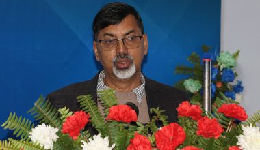 अर्थमन्त्री शर्माले भने- काेरोनाले थलिएको अर्थतन्त्र लयमा फर्काउने क्रममा छौँ