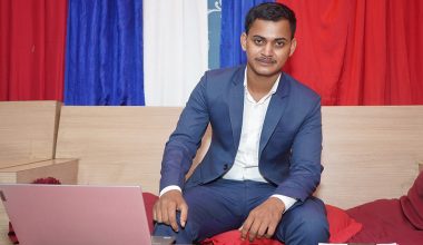 २२ वर्षीय निवेश एमालेको देशकै कान्छा जिल्ला सदस्य