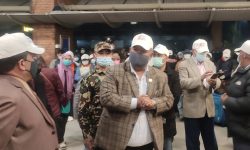 इजरायल जाने श्रमिकलाई बिदाइ गर्दै श्रममन्त्री, २ लाख रुपैयाँ पारिश्रमिक