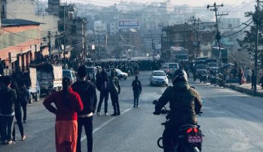 ढुंगेअड्डामा शंकास्पद वस्तु फेला