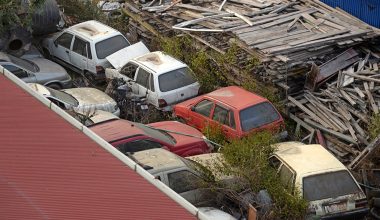 महँगा गाडी बिग्रिएपछि सरकारी कार्यालयमा थुप्रिए (फोटो फिचर)