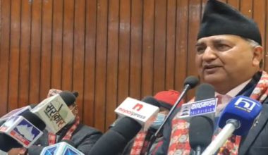 श्रीमानले बनाएको प्रधानमन्त्रीले संविधान मानेनन् : ईश्वर पोखरेल