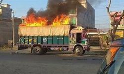 इँटा बोकेको ट्रकमा आगलागी