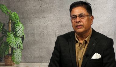 देशको अर्थतन्त्र चुनौतीपूर्ण स्थितिमा पुग्यो : पूर्वगभर्नर नेपाल