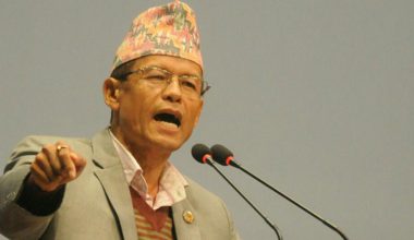 प्रचण्ड-माधवसँग गठबन्धन गरे कांग्रेस दुर्गन्धित हुन्छ : उपसभापति गुरुङ