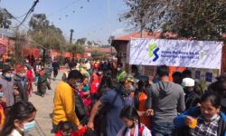 कामना सेवा विकास बैंकद्वारा महाशिवरात्रिका अवसरमा भक्तजनलाई पानी तथा जुस वितरण