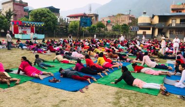 आँबुखैरेनीमा बृहत् योग शिविर