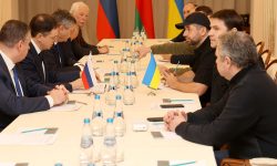 रुस-युक्रेनबीचको पहिलो वार्ता निष्कर्षविहीन, युद्ध भने जारी