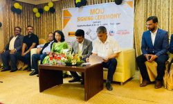 सिद्धार्थ बैंकद्वारा कोशी अस्पताललाई हेमोडायलाइसीस मेसिन प्रदान