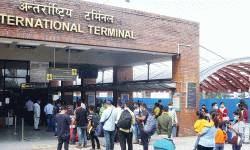 त्रिभुवन विमानस्थलमा राखिएको श्रम डेस्क हट्यो