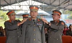 महानिरीक्षक पदमा पदोन्नती भएका अर्याललाई दर्ज्यानी चिह्न प्रदान